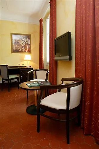 Hotel Les Jardins D'Anglise Six-Fours-les-Plages 3*,